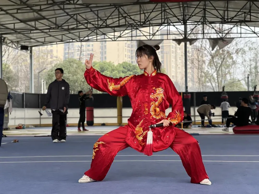 大学生篮球选手的心态建设指南_0